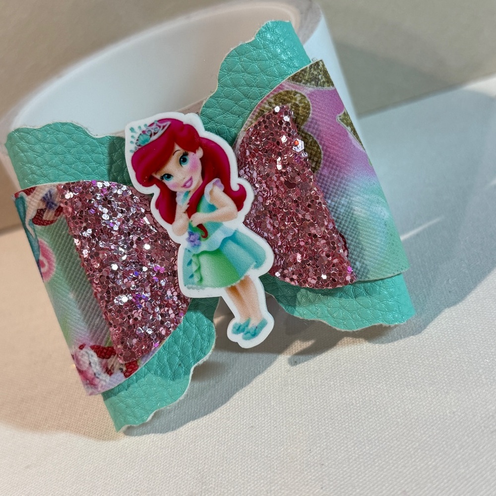3 Glitter Bow